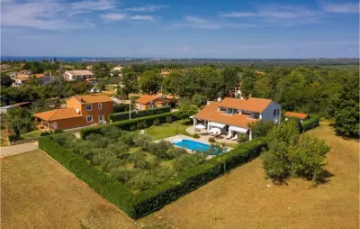Ferienhaus in Poreč, 1560 m² Garten und Privatsphäre - 5