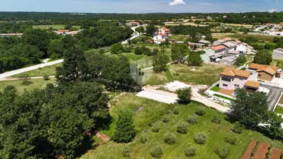 Land 621 m², Žminj surroundings - quiet location and building permit