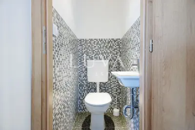 Estate 191 m², Tušilović - by the Korana and private bathing area - 18