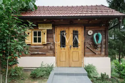 Estate 191 m², Tušilović - by the Korana and private bathing area - 5