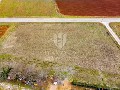 Poreč, surrounding area, spacious building plot in a peaceful place! - 3