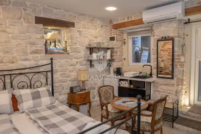 Studio 17 m², Rovinj - old town, underfloor heating - 2