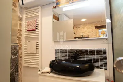 Studio 17 m², Rovinj - old town, underfloor heating - 7