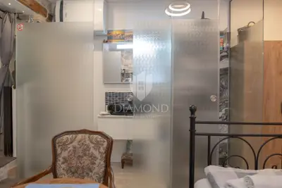 Studio 17 m², Rovinj - old town, underfloor heating - 10