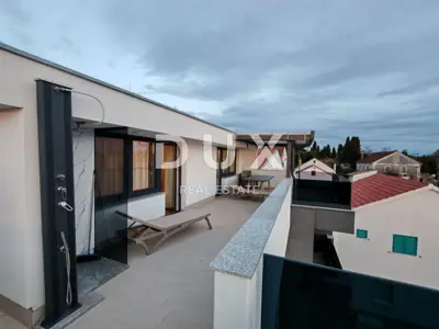 Apartment 195.4 m², Petrčane - 3 apartments, second row to the sea - 16
