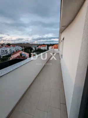 Apartment 195.4 m², Petrčane - 3 apartments, second row to the sea - 22