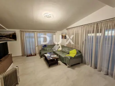 Apartment 195.4 m², Petrčane - 3 apartments, second row to the sea - 4
