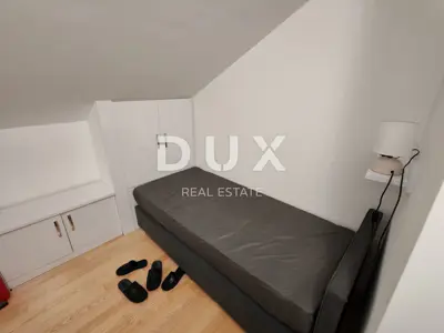 Apartment 195.4 m², Petrčane - 3 apartments, second row to the sea - 11