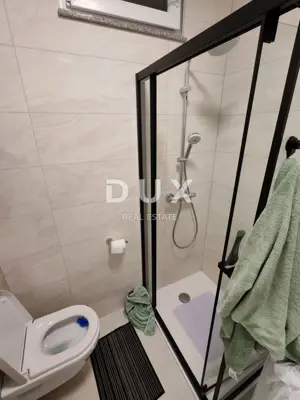 Apartment 195.4 m², Petrčane - 3 apartments, second row to the sea - 13