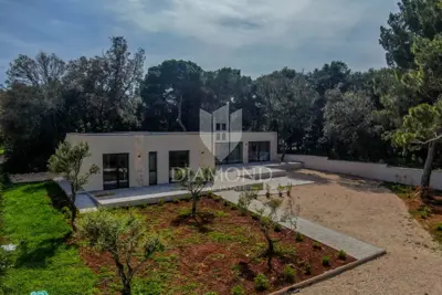 Villa 155 m², Rovinj - ruhige Straße in der Nähe des Strandes - 18