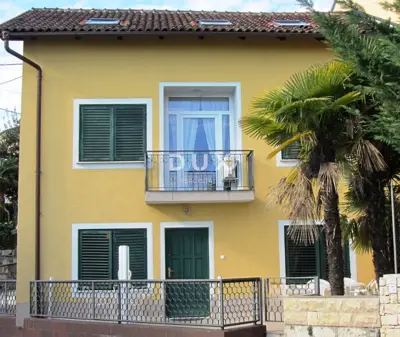 Dvojna kuća 120 m², Opatija - Centar, pogled na more