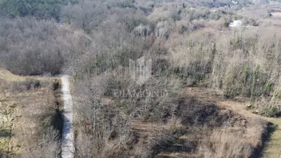 Pićan, spacious building plot with open views - 10