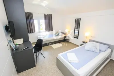 House 450 m², Rogovići, Kaštelir-Labinci - quiet location 4 km from the sea - 16