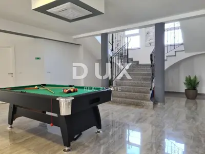 House 450 m², Rogovići, Kaštelir-Labinci - quiet location 4 km from the sea - 12