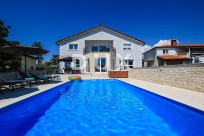 Haus 450 m², Rogovići, Kaštelir-Labinci - ruhige Lage 4 km vom Meer