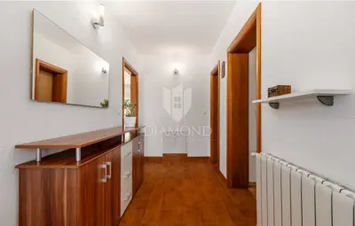 Labin, excellent single-storey house with pool - 10