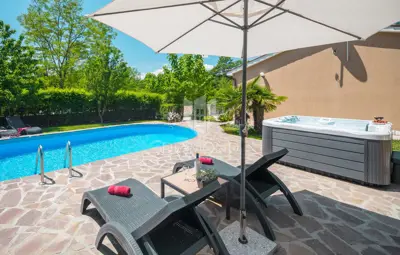 Labin, excellent single-storey house with pool - 21