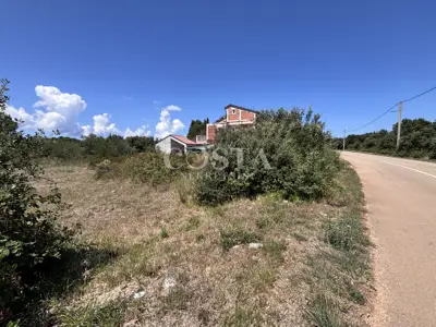 Građevinsko zemljište 971 m², Ugljan - mirna lokacija - 4