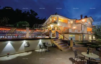 Villa 1 000 m², Opatija - Zentrum, Blick auf Kvarner - 9