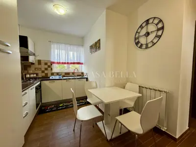 Donja Vežica: renovated 44.5 m² apartment for rent with sea views - 3