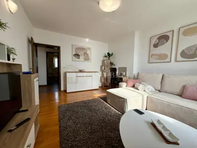 Donja Vežica: renovated 44.5 m² apartment for rent with sea views - 12