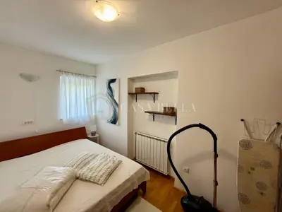 Donja Vežica: renovated 44.5 m² apartment for rent with sea views - 9