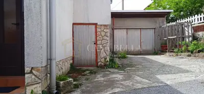 Kuća 155 m², Fužine - tri stambene jedinice - 10