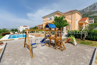 Haus, Kaštela, 338 m², 1.100.000 € - 2