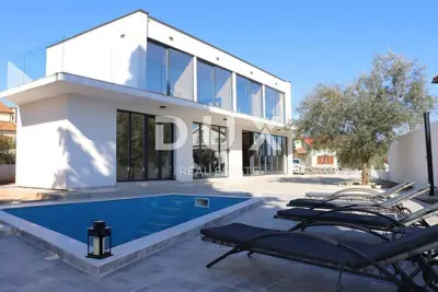 Haus zum Kauf in Krk - Okolica, 200 m² - 3