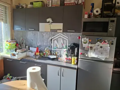 Kuća 100 m², Drenovec - mirno naselje i terasa - 12