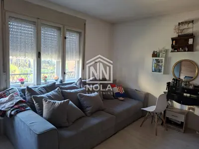 Kuća 100 m², Drenovec - mirno naselje i terasa - 17