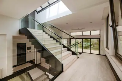 Prekrižje, novouređena vila 560 m², parking, bazen - 2
