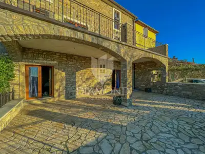 House for sale in Buje, 227 m² - 13