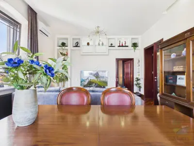 Apartment 75 m², Pula Center - sea view - 2