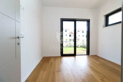 Apartment in Premantura, 2 bedrooms, pool and yard - 8