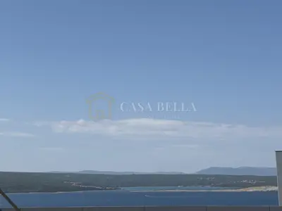 Stan 43 m², Crikvenica - terasa 49 m² i parkirno mjesto