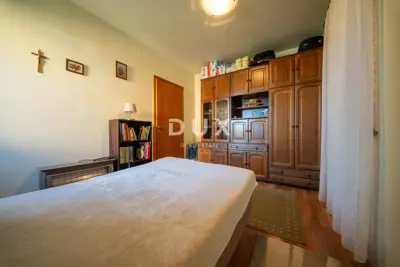 House 220 m², Krk - Okolica, 3 residential units - 17