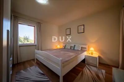 House 220 m², Krk - Okolica, 3 residential units - 19