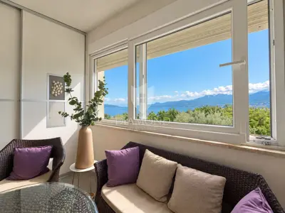 Wohnung 95 m², Martinkovac - 2 Zimmer + Wohnzimmer, ruhige Straße