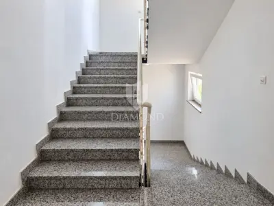 Wohnung 95 m², Martinkovac - 2 Zimmer + Wohnzimmer, ruhige Straße - 14