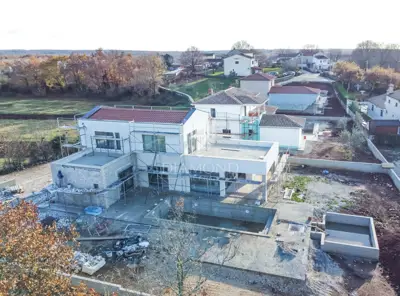 Poreč, surroundings, Imposing villa in a quiet location!