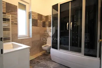 Apartment 107 m², Rijeka Centar - 3 rooms, 3 balconies - 11