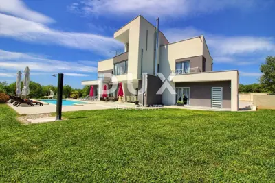 Villa 240 m², Krnica - sea view and privacy
