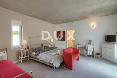 Villa 240 m², Krnica - sea view and privacy - 18
