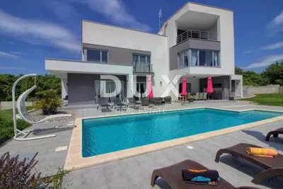 Villa 240 m², Krnica - sea view and privacy - 3