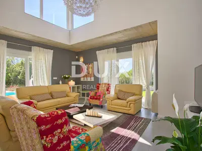 Villa 240 m², Krnica - sea view and privacy - 5