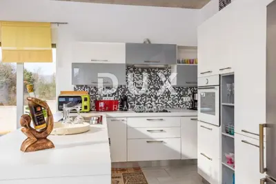 Villa 240 m², Krnica - sea view and privacy - 9