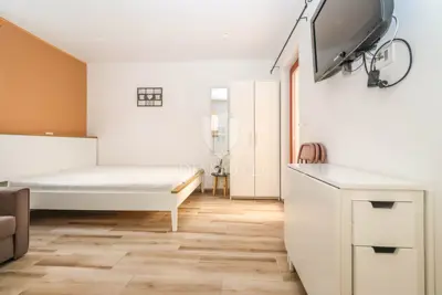 Kuća, Pješčana Uvala - 3 apartmana, 200 m od mora - 9