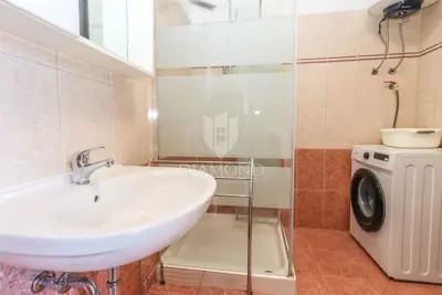 Kuća, Pješčana Uvala - 3 apartmana, 200 m od mora - 11