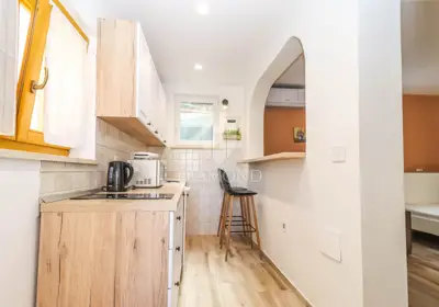 Kuća, Pješčana Uvala - 3 apartmana, 200 m od mora - 5